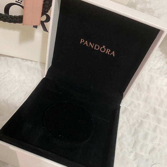 Pandora bracelet jewelry box set - Picture 2 of 3